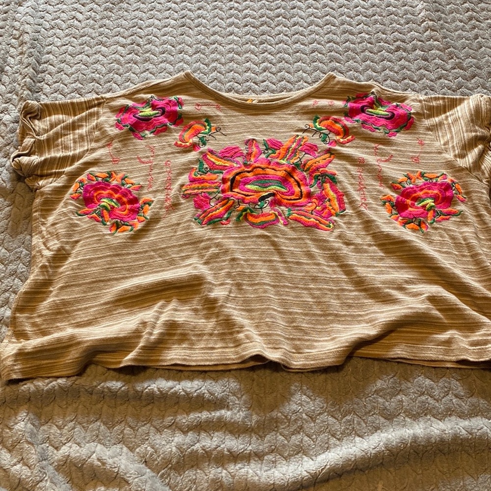 FREE PEOPLE. Women’s blouse.